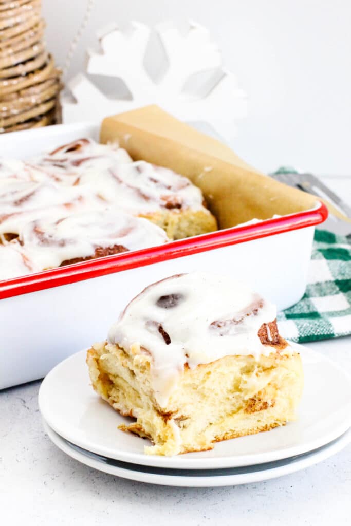 Soft Gooey Cinnamon Rolls