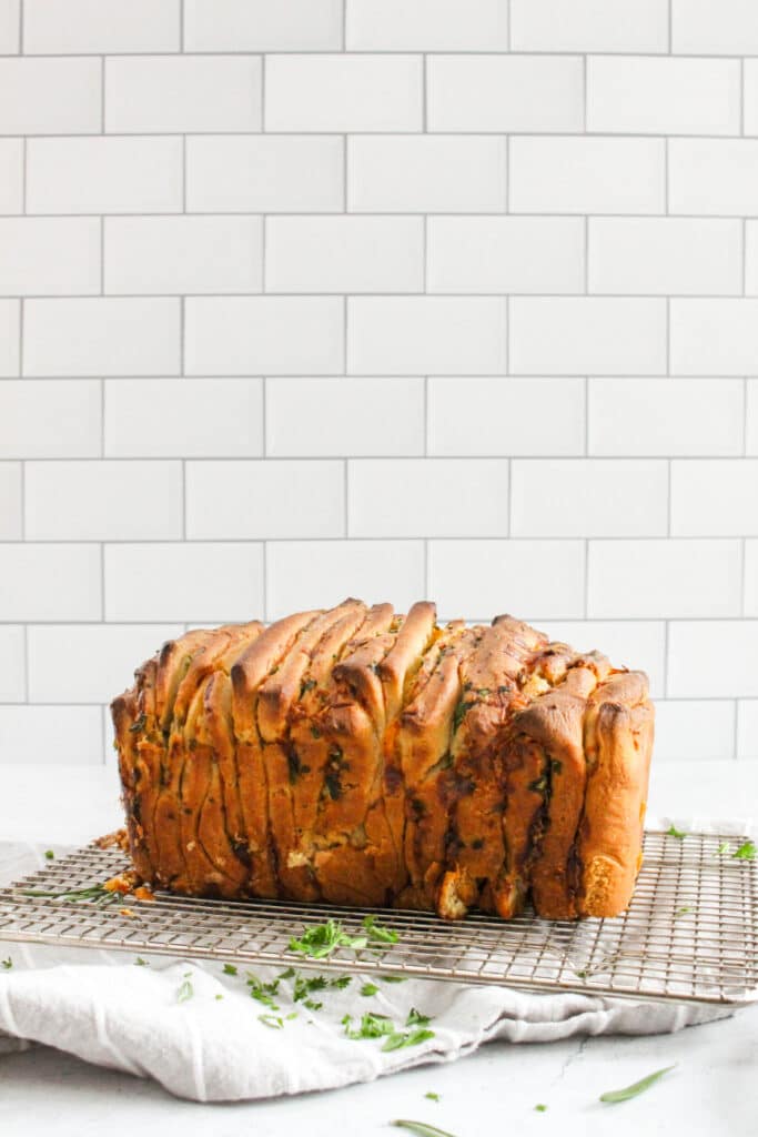 Fluffy Cheddar Pull Apart Bread