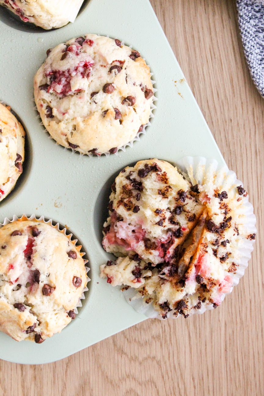 Fluffy Chocolate Raspberry Muffins