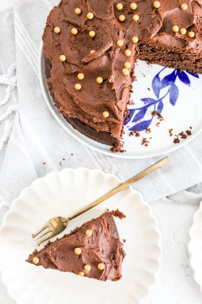 Easy Single Layer Chocolate Cake