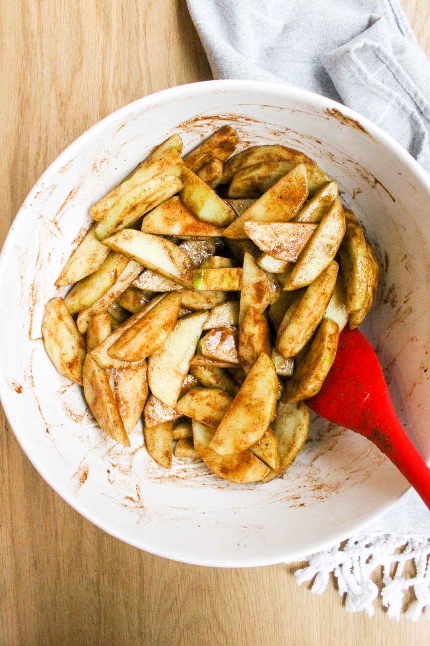 How to Make Caramel Apple Pie