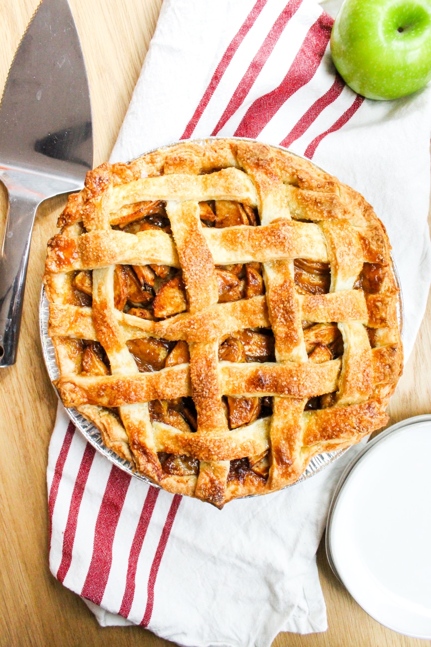 Perfect Caramel Apple Pie
