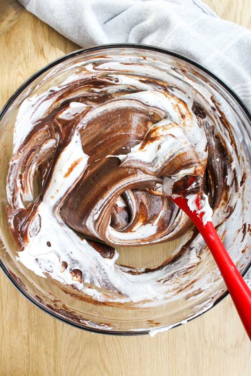 How to Make Chocolate Silk Pie