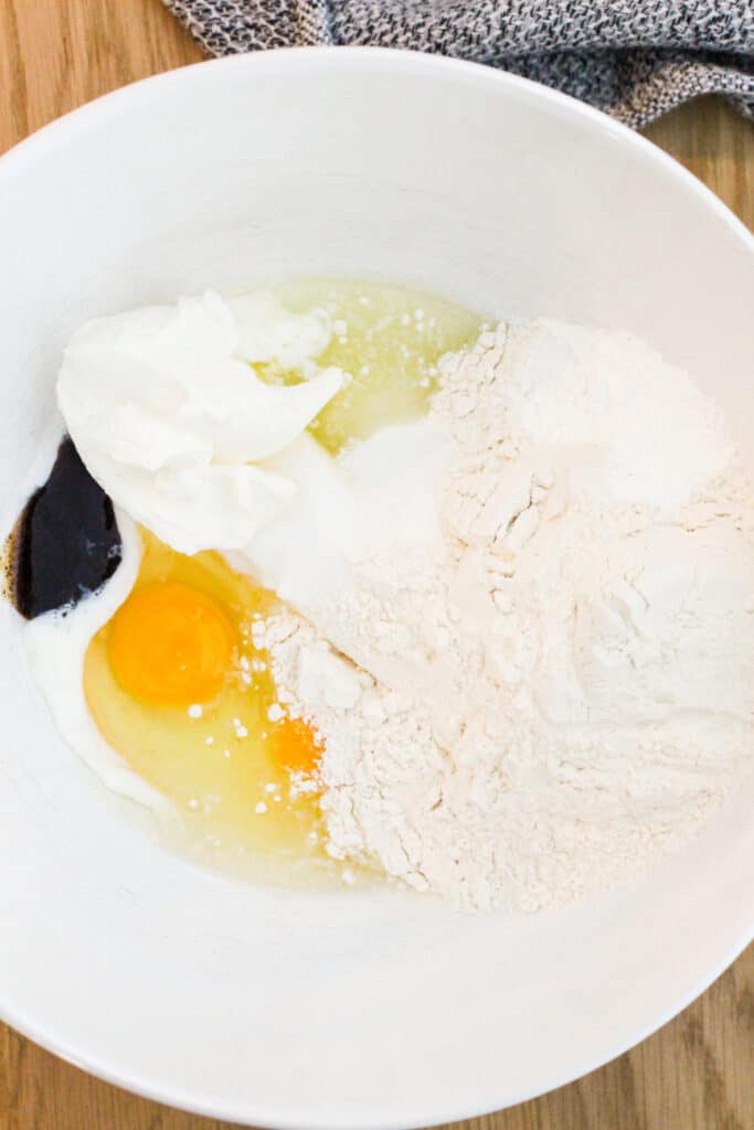 How to Make Cream Cheese Coffee Cake