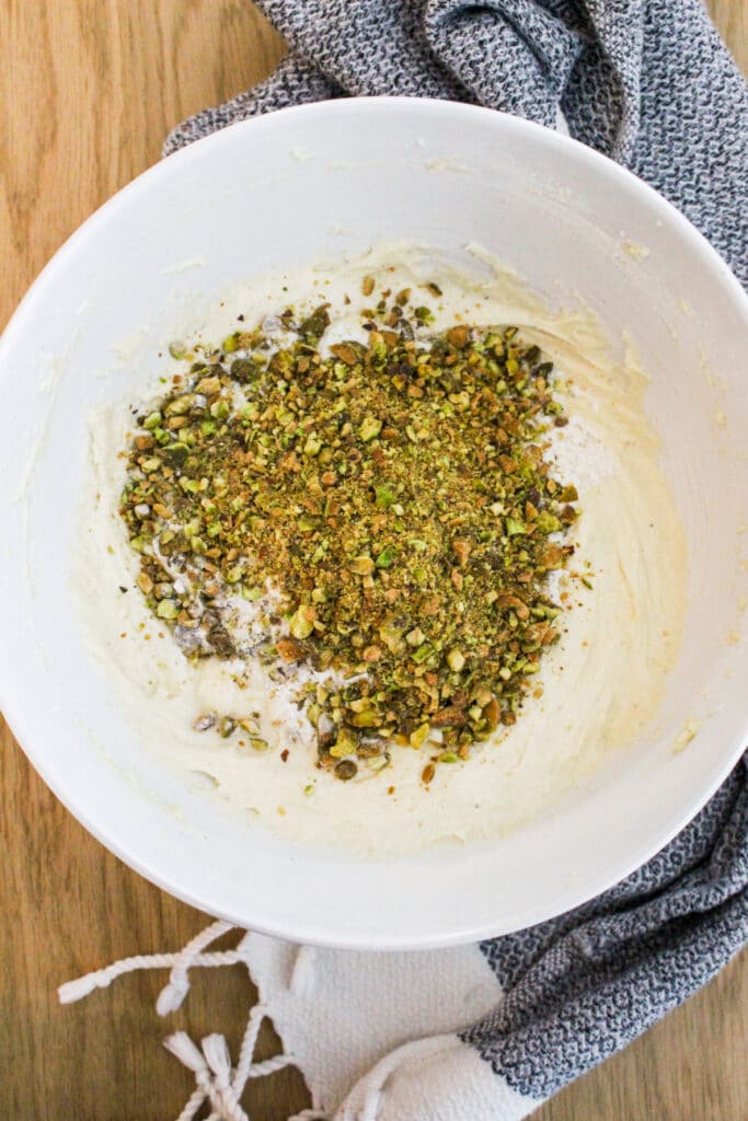 How to make pistachio pound cake