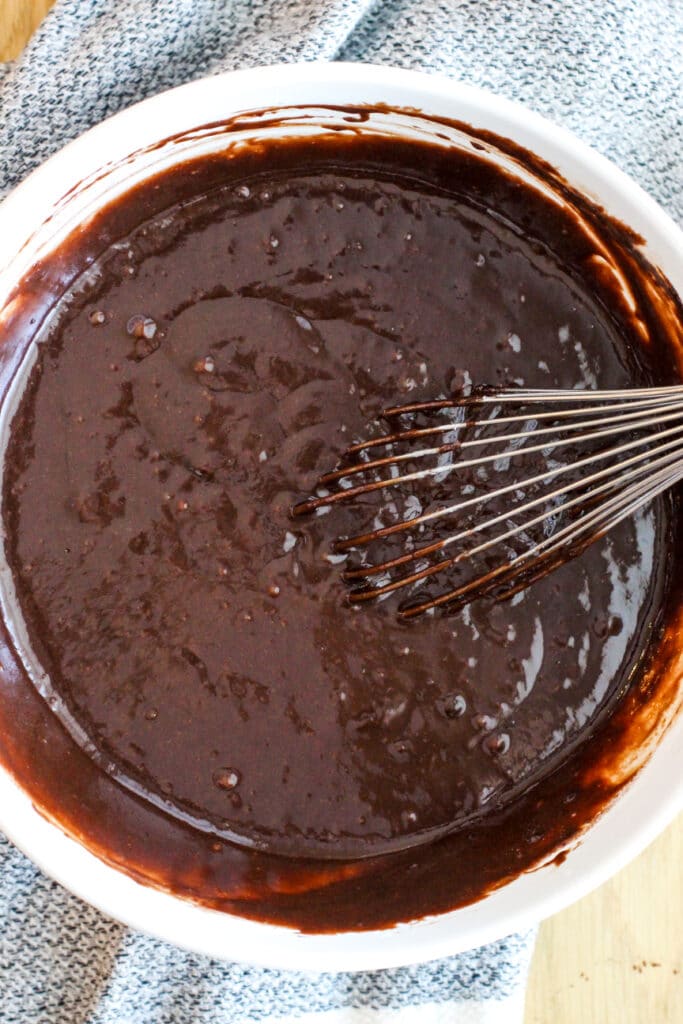Mixed mocha cake batter