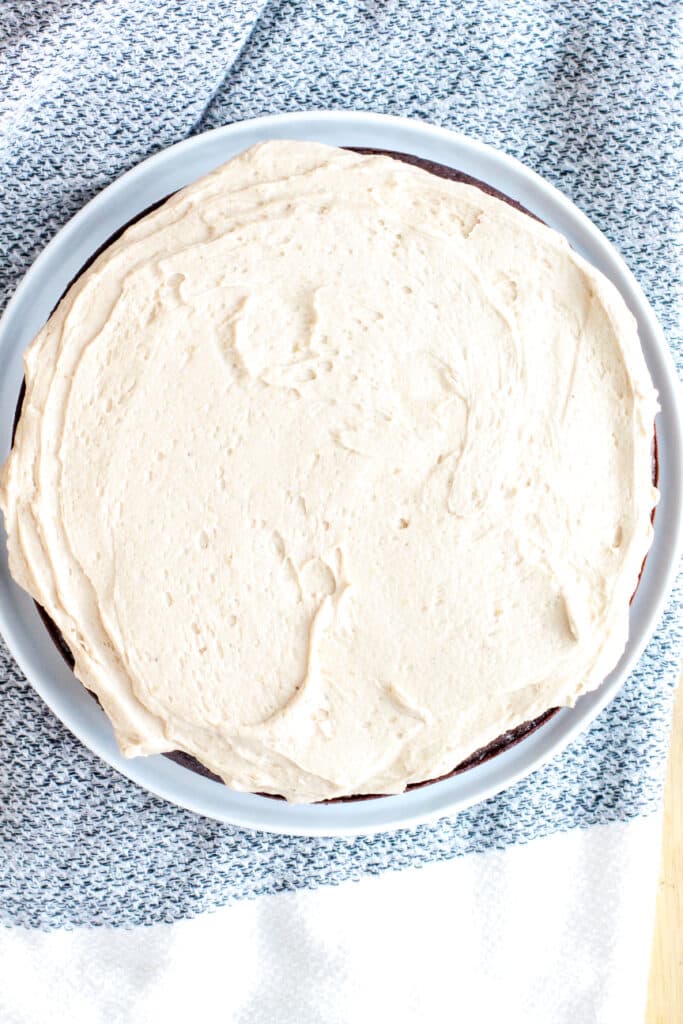 Mocha cake frosting