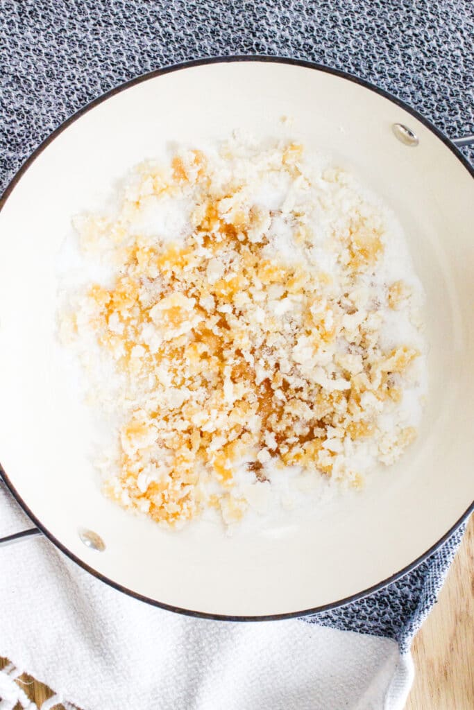 sugar melting for Caramel Sauce